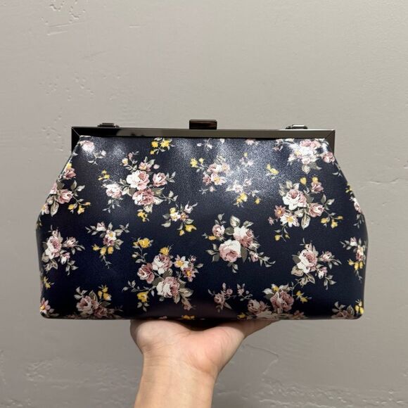 Floral Print Genuine Leather Handmade Push Lock  Shoulder Bag, Crossbody Bag - Picture 5 of 16